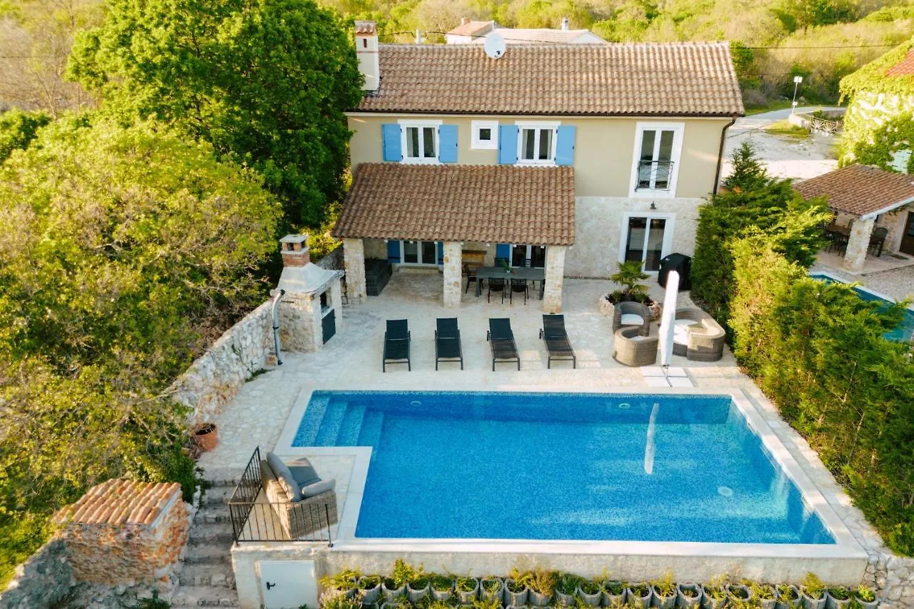 Romantic Villa With A Large Pool Surrounded By Greenery - By Traveler Tourist Agency Krk Id 2150 Garica 0*,